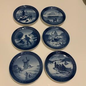 Royal Copenhagen Christmas plates, 1963-1968. Six offered together.